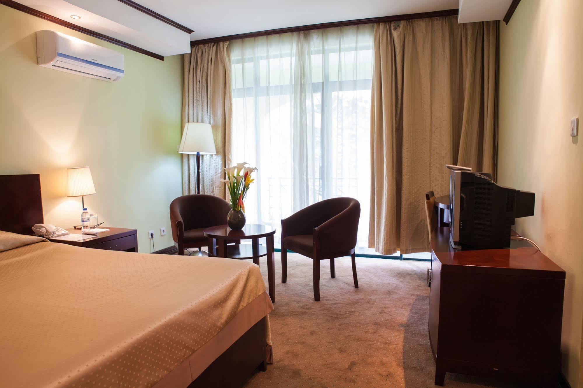 Gorillas Volcanoes Hotel Ruhengeri Dış mekan fotoğraf