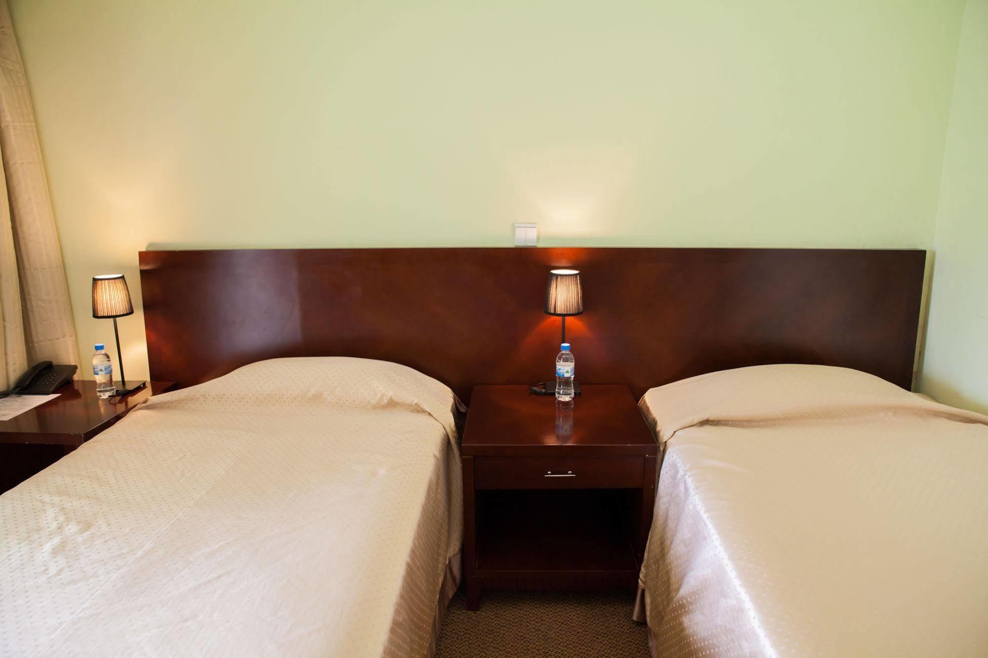 Gorillas Volcanoes Hotel Ruhengeri Dış mekan fotoğraf