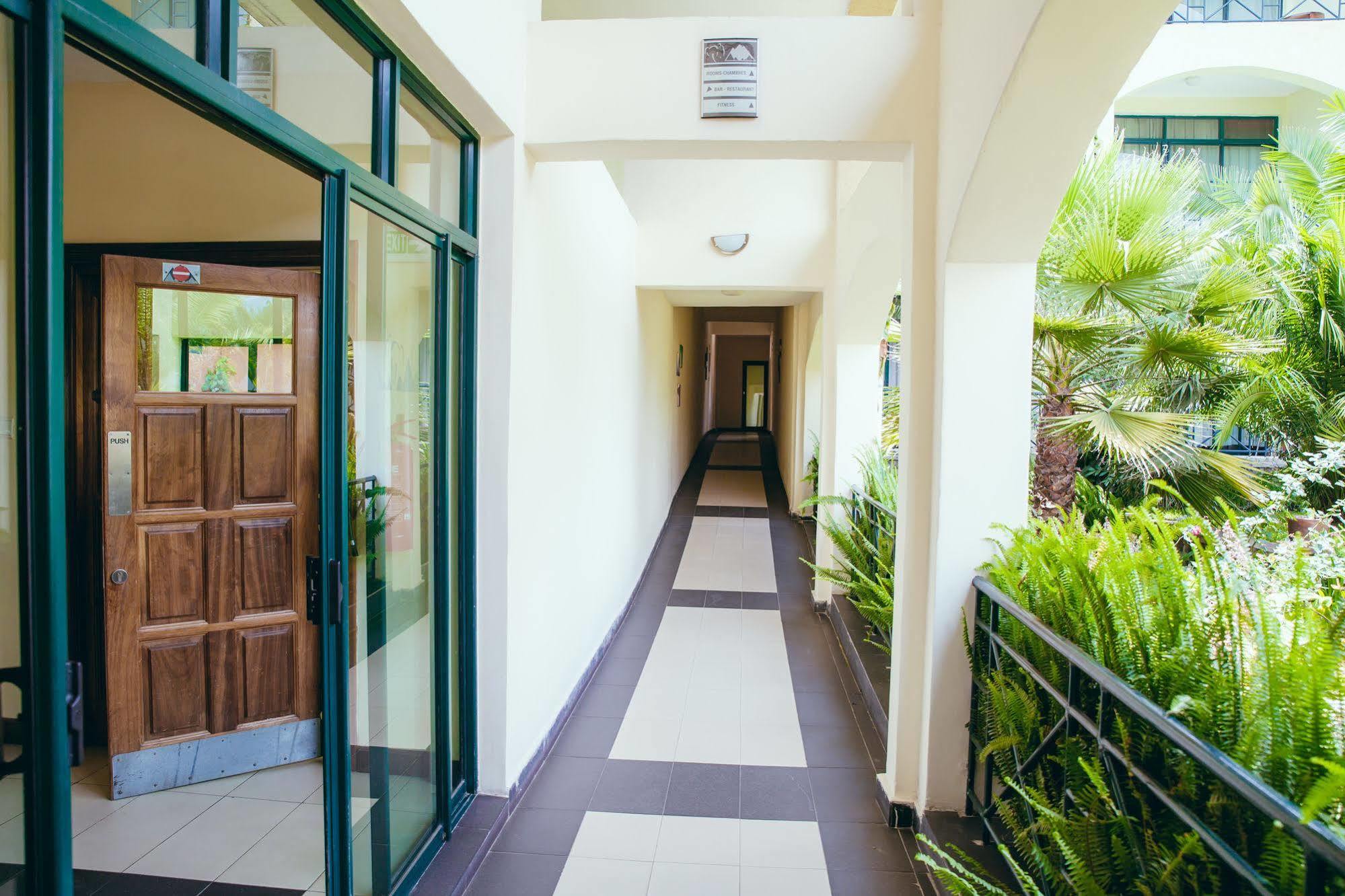 Gorillas Volcanoes Hotel Ruhengeri Dış mekan fotoğraf